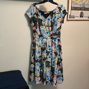 EShakti women’s dress Sz 10 Black and flower print, pleat skirt, pockets, NWOT 💐